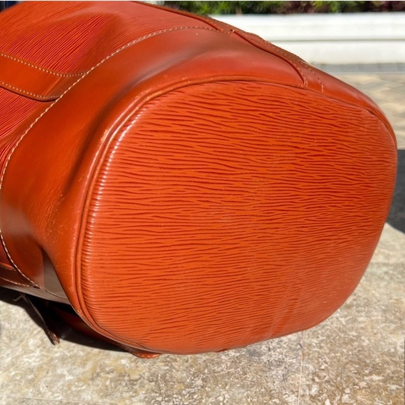Louis Vuitton Burnt orange Epi Randonee - Picture 9 of 10